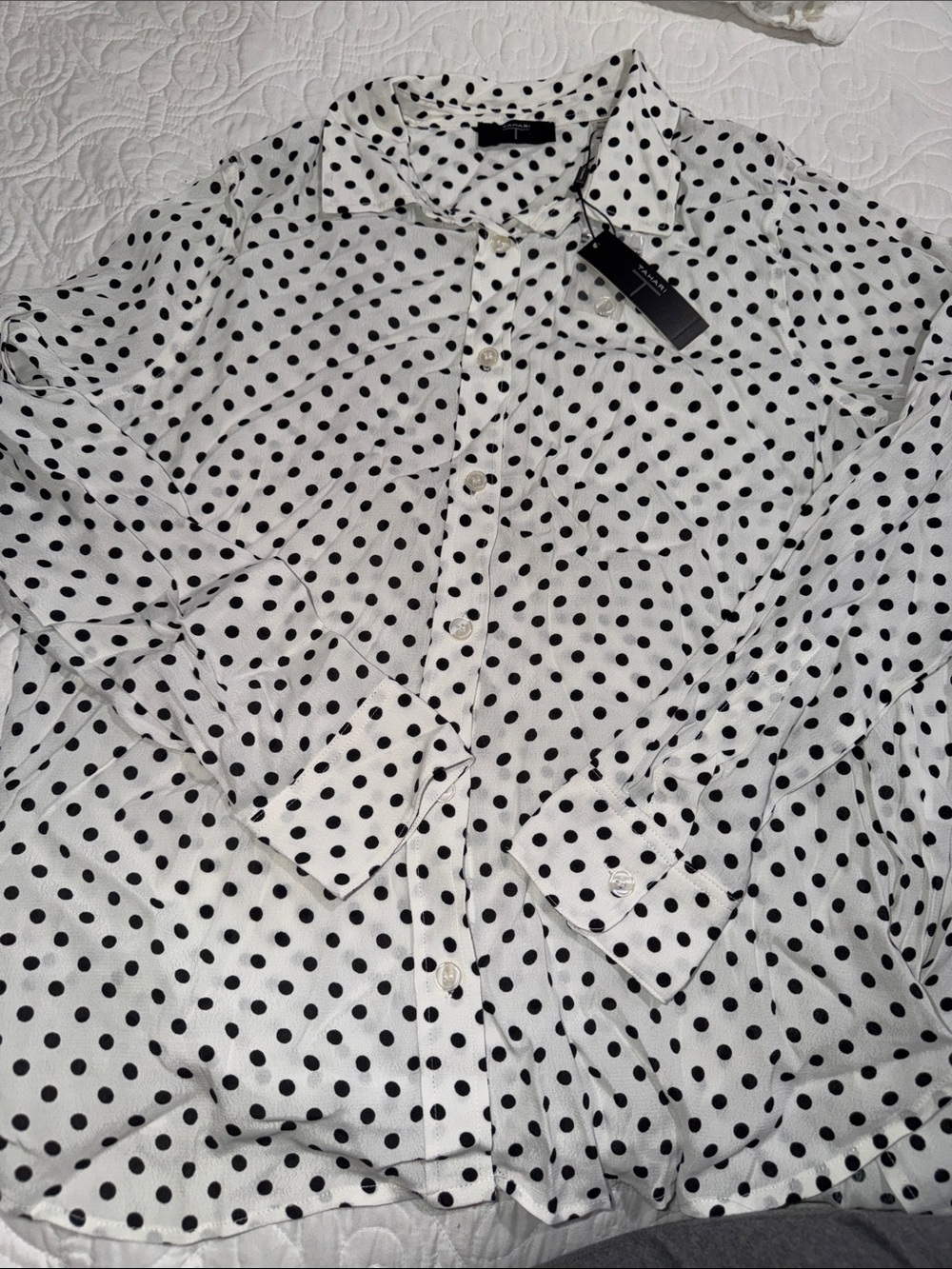 Nwt, Tahari White and Black Polka Dot Button-Up Blouse, Size M